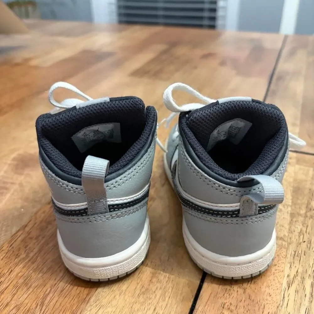 Jordan Grey Trainers